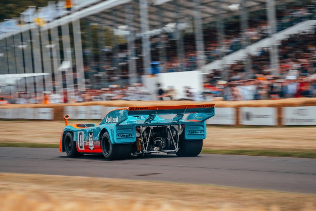 Video: Porsche 917/30 versus Goodwood Video: Porsche 917/30 versus Goodwood